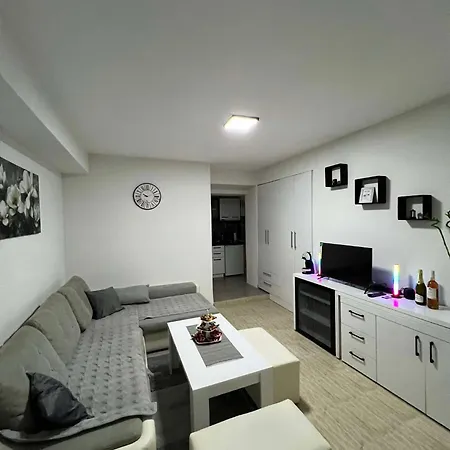 Apartment Glori *